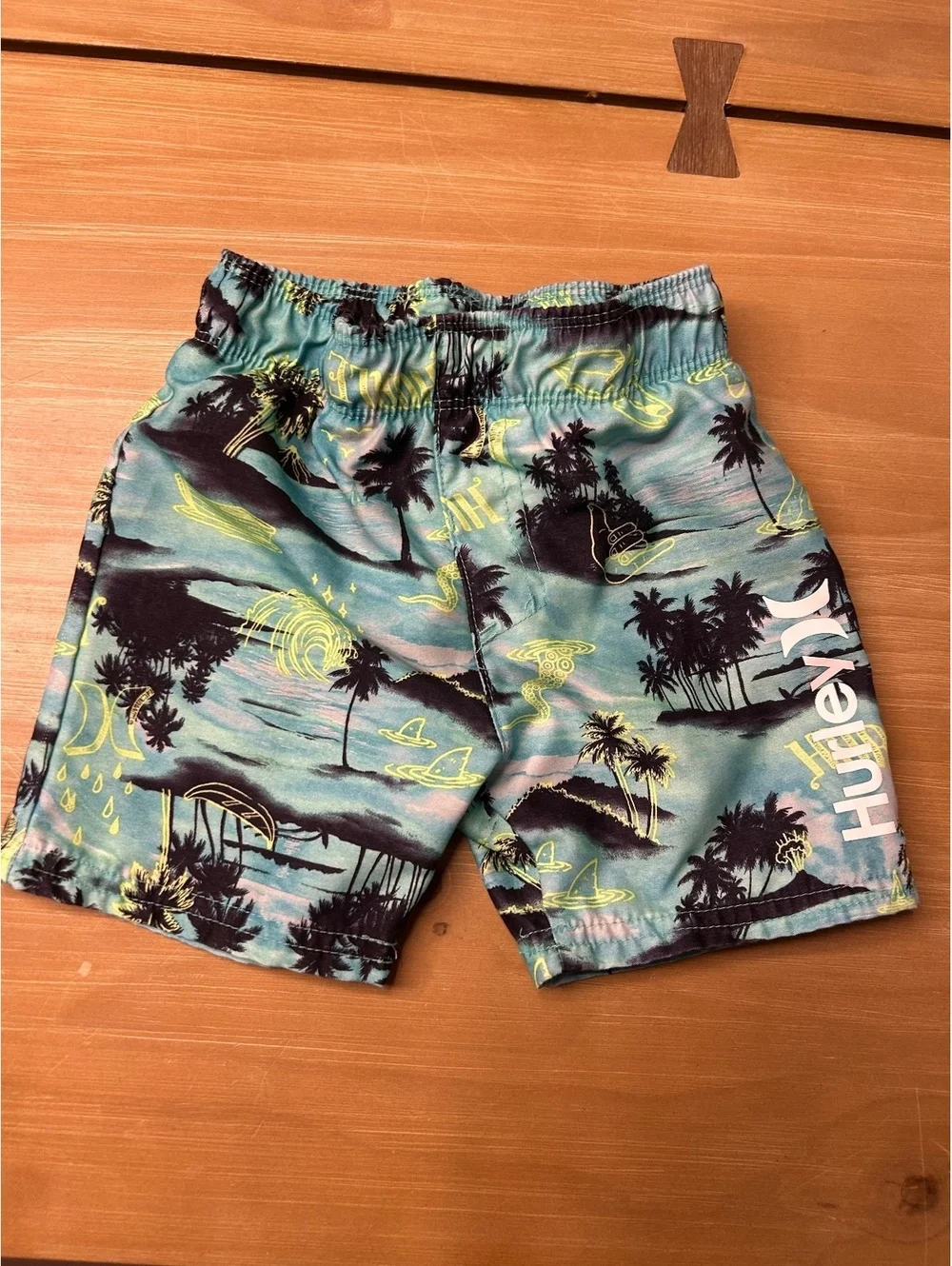 Hurley Boys' 2T Tropical Print Swim Trunks